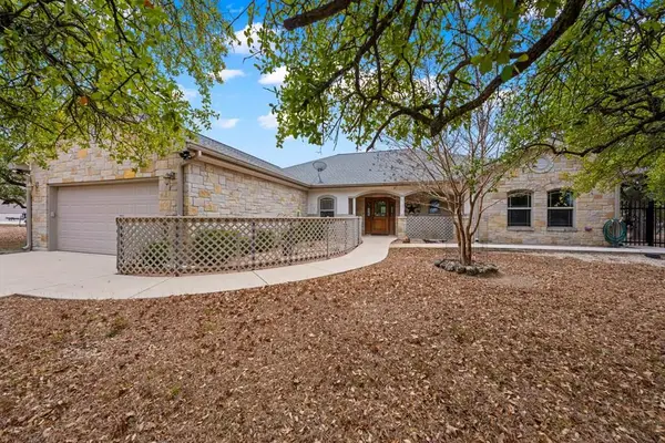 225 Skye Dr, Kerrville, TX 78028