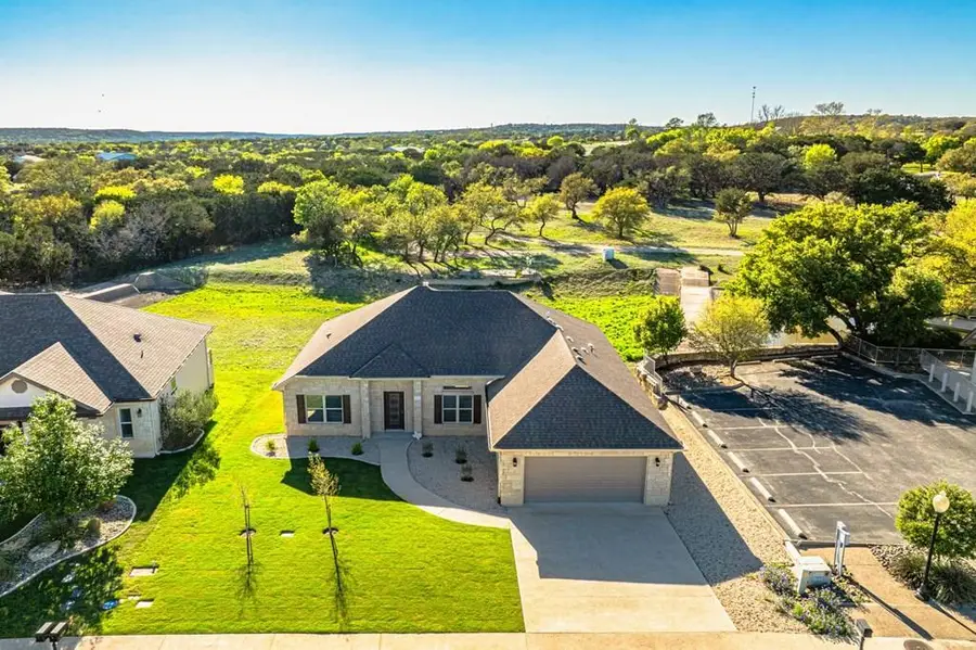 2011 N Athens Ave, Kerrville, TX 78028 - Image #2
