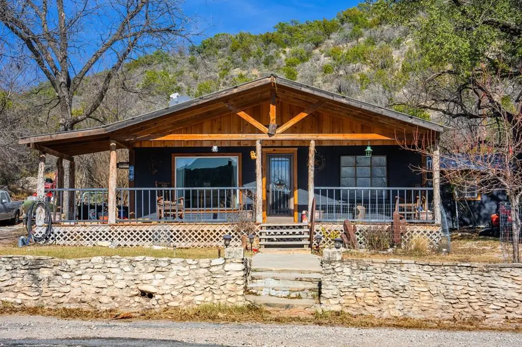 208 Hillside St, Junction, TX 76849 - Image #1