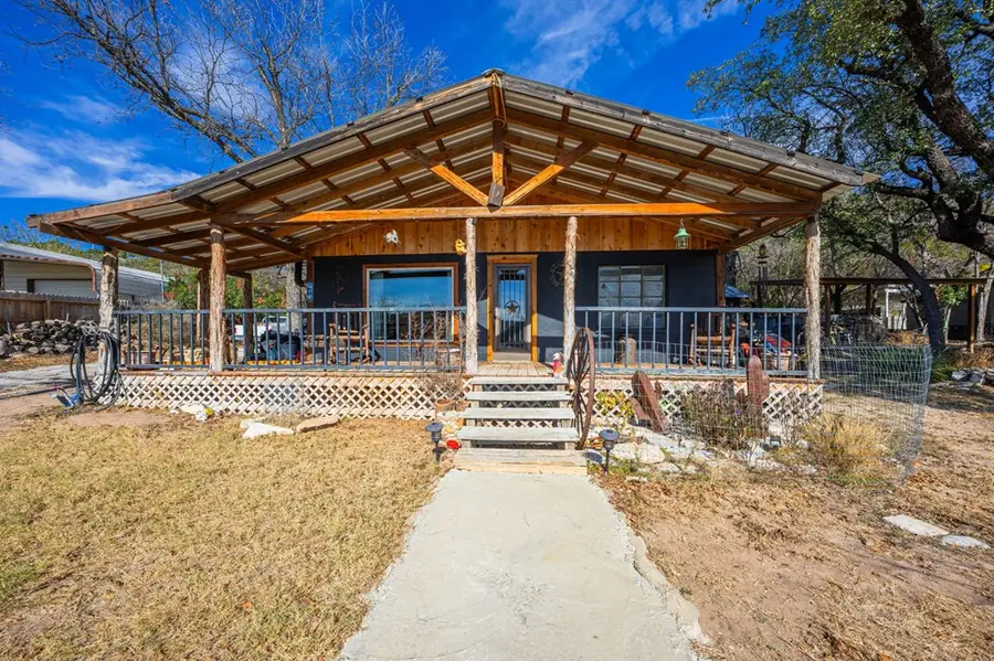 208 Hillside St, Junction, TX 76849 - Image #3