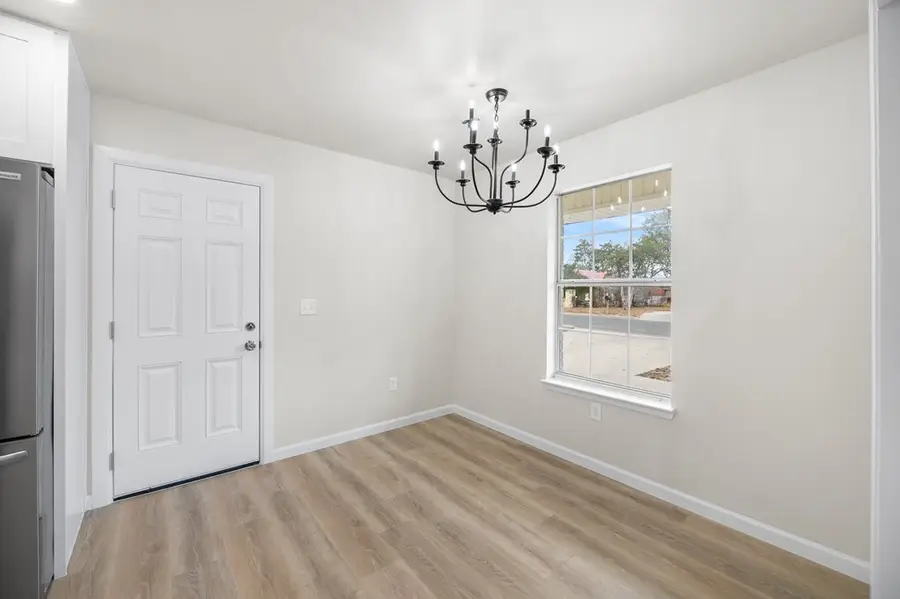 405 N Goss St, Kerrville, TX 78028 - Image #3