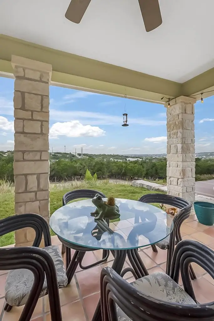 1129 Norfolk Ln, Kerrville, TX 78028 - Image #2