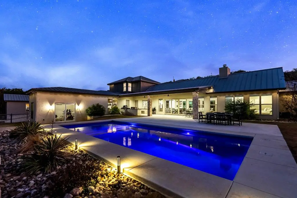 491 Stablewood Ln, Kerrville, TX 78028 - Image #1