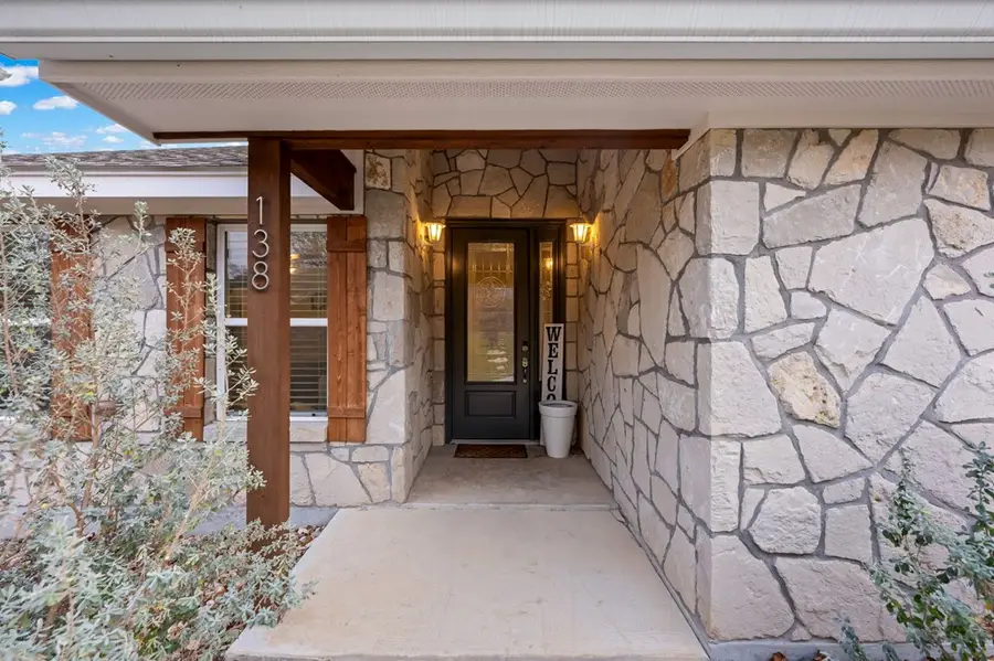 138 W Holly Hill Dr, Ingram, TX 78025 - #3