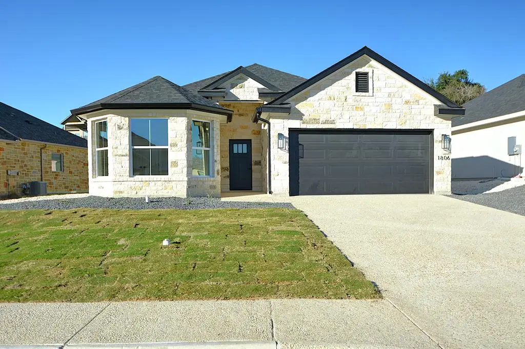 1806 Chateau Lane, Kerrville, TX 78028 - Image #1