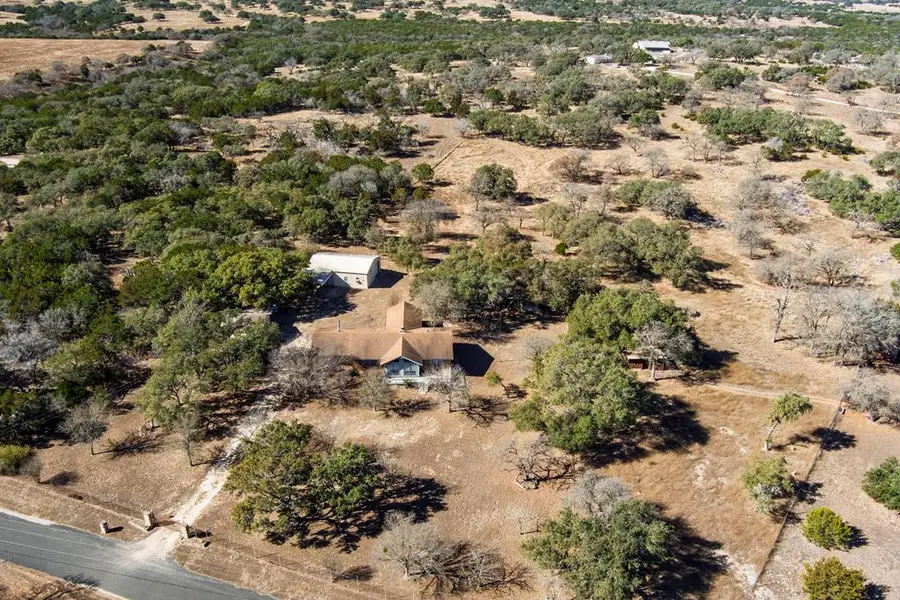 110 Sierra Rd, Kerrville, TX 78028 - Image #2