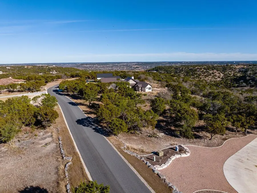 785 San Juan S, Kerrville, TX 78738 - Image #2