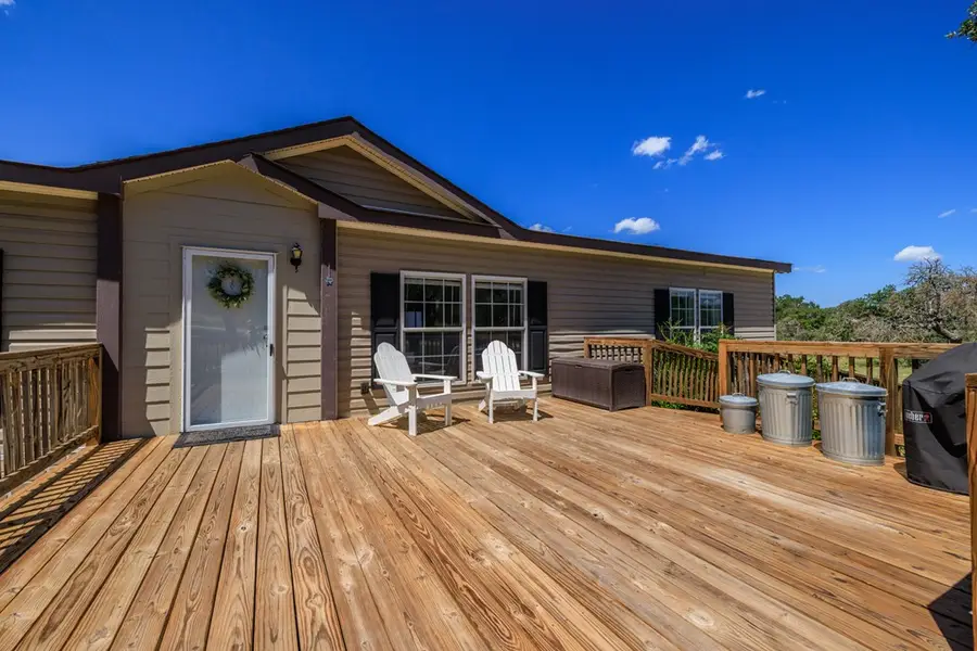 429 Spanish Oak Trail, Harper, TX 78631 - Image #3