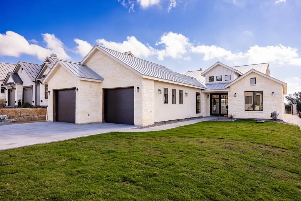 1060 Albatross Way, Kerrville, TX 78028 - #1