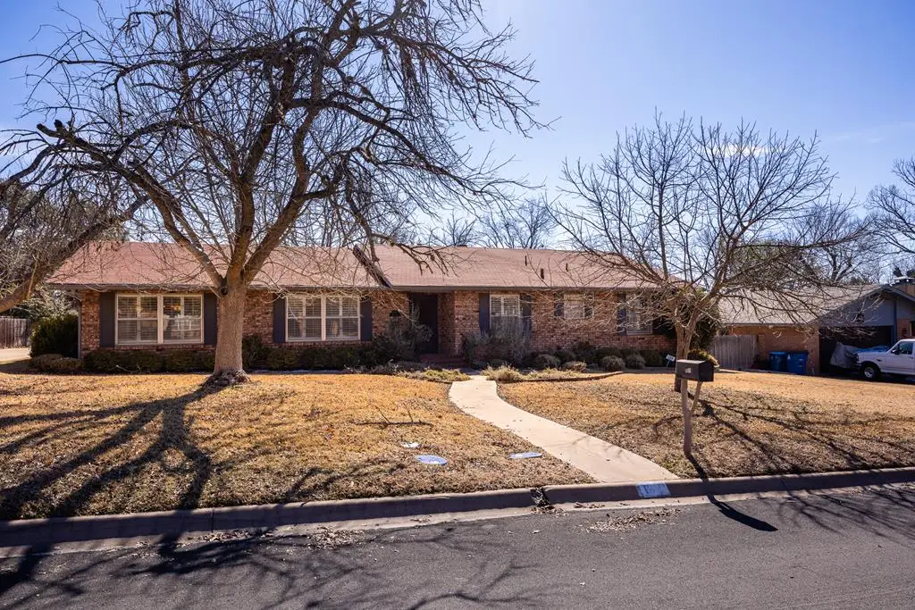 601 Overhill Dr, Kerrville, TX 78028 - Image #1