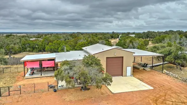 812 Byas Springs Rd W, Mountain Home, TX 78058