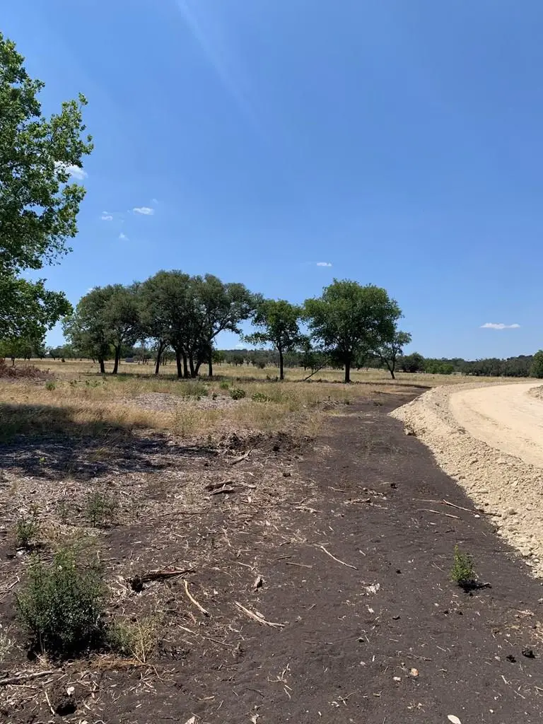 15 Coldwater Dr, Camp Verde, TX 78010 - #2