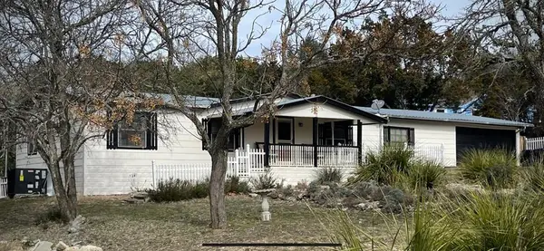 166 Sleepy Hollow Circle, Kerrville, TX 78028