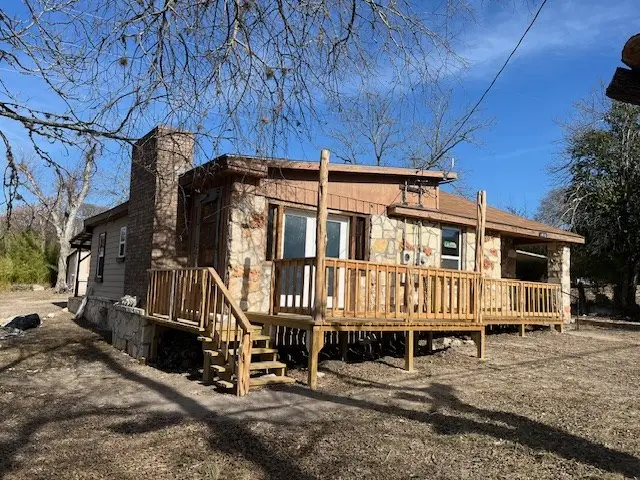 1416 Fifth St, Kerrville, TX 78028 - Image #2