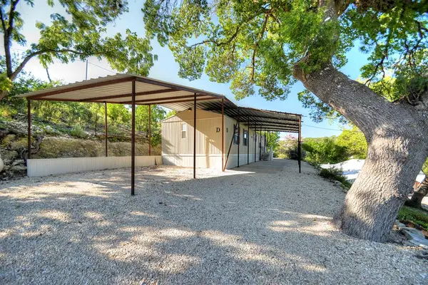 110 Garner Dr, Kerrville, TX 78028