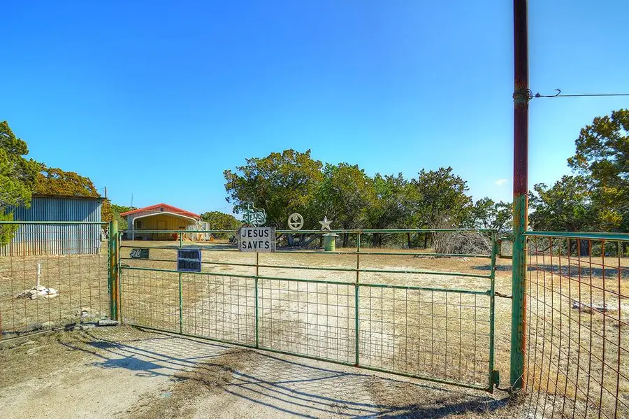270 Sanders Rd, Center Point, TX 78010 - #2