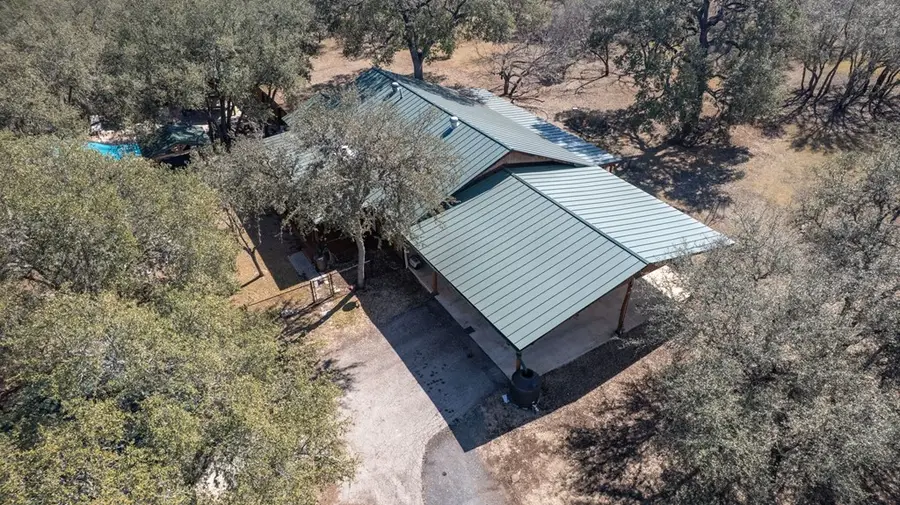 119 Kahn Dr, Rio Frio, TX 78879 - #2