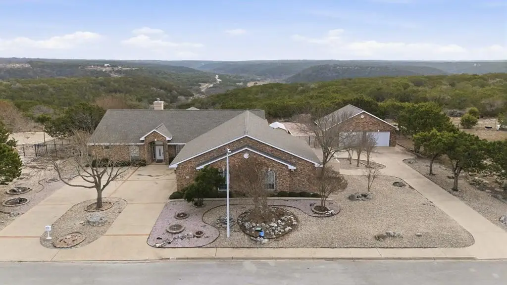 2001 Crown Ridge Dr, Kerrville, TX 78028 - #1