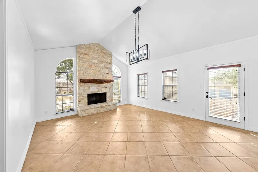 144 E St Andrews Loop, Kerrville, TX 78028 - #3