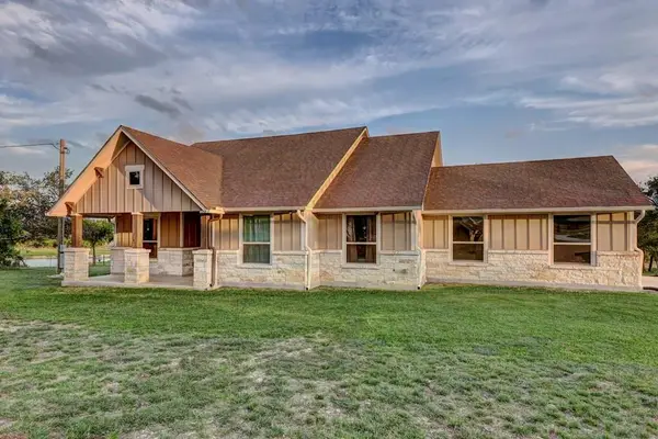 450 Jung Rd, Harper, TX 78631