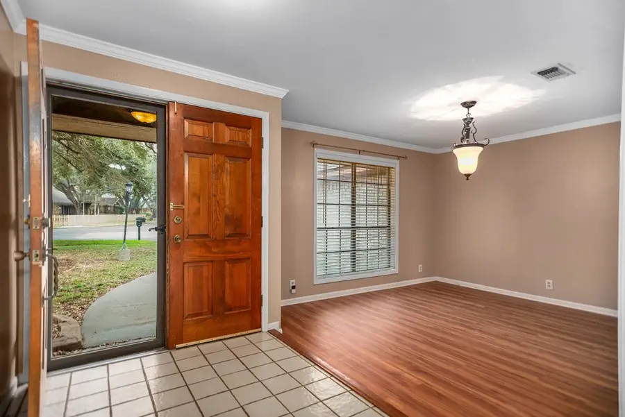 212 Buckingham, Victoria, TX 77904 - #3