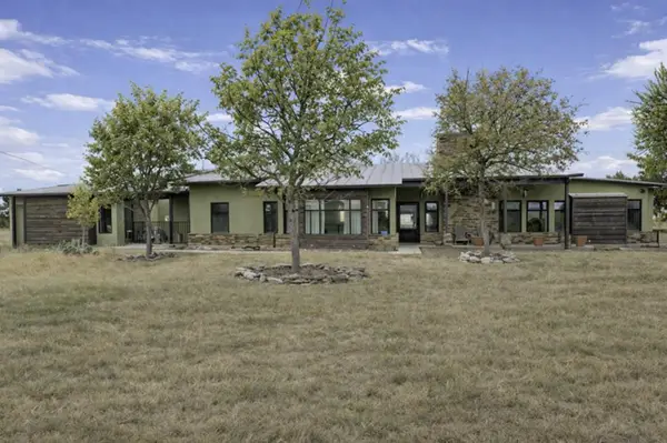 175 Limestone Ridge N, Kerrville, TX 78028