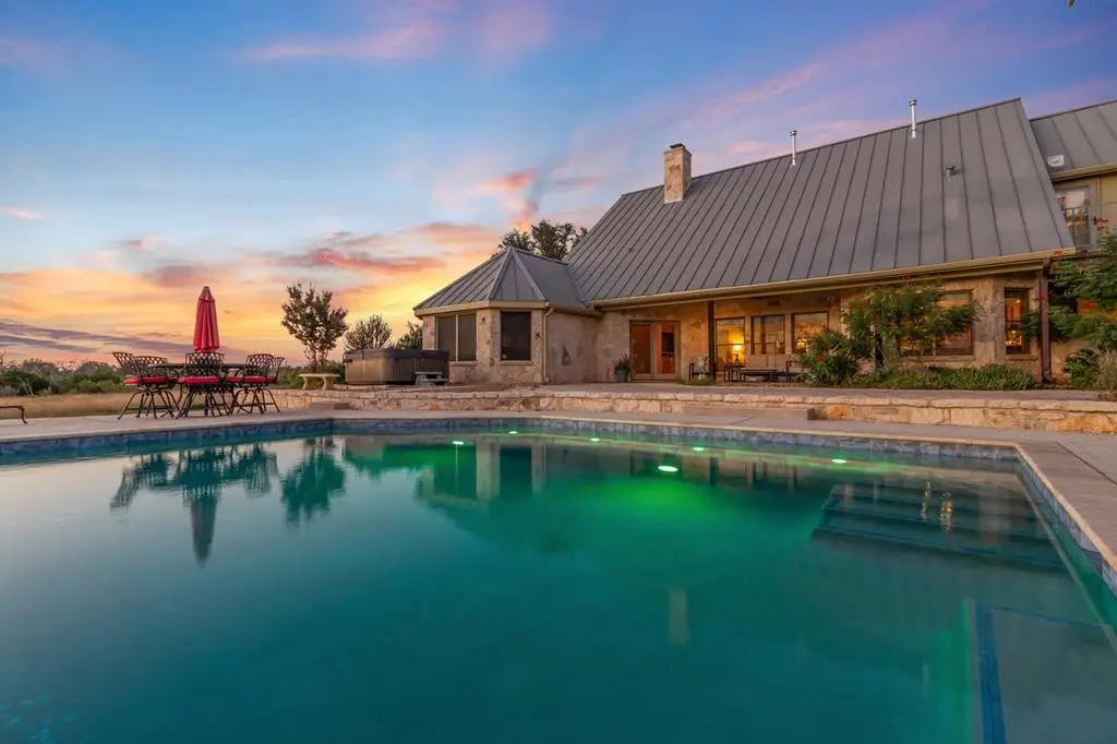 647 Funf Kinder Road, Fredericksburg, TX 78624 - #1