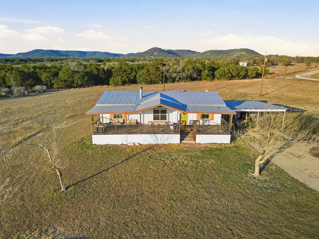 127 Windmill Dr, Bandera, TX 78003 - #1