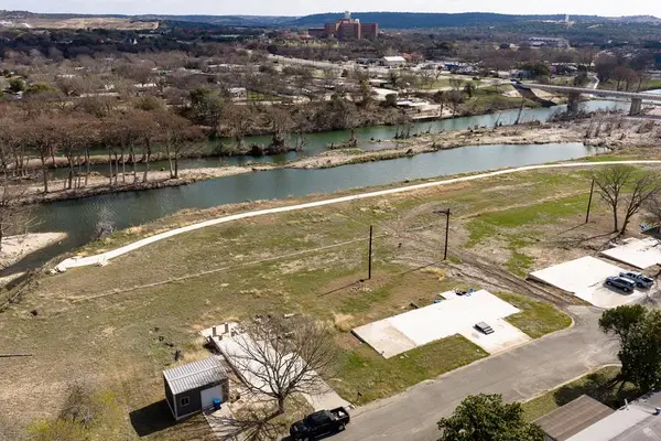 2106 Waterfront, Kerrville, TX 78028