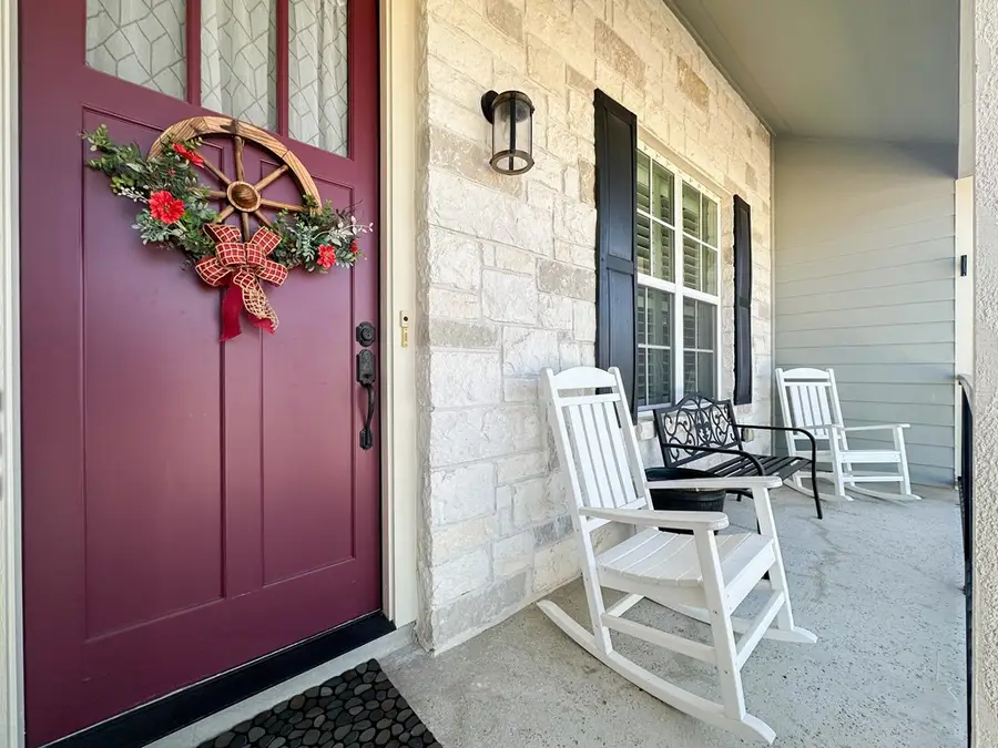 1048 Roanoke Ln, Kerrville, TX 78028 - #2