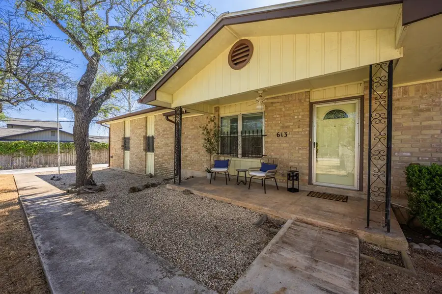 613 Harper Rd, Kerrville, TX 78028 - #3