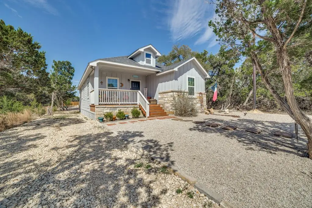 205 Canyon Lake Dr, Bandera, TX 78003 - #1