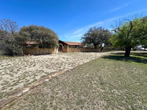203 Cave Springs Dr, Hunt, TX 78024
