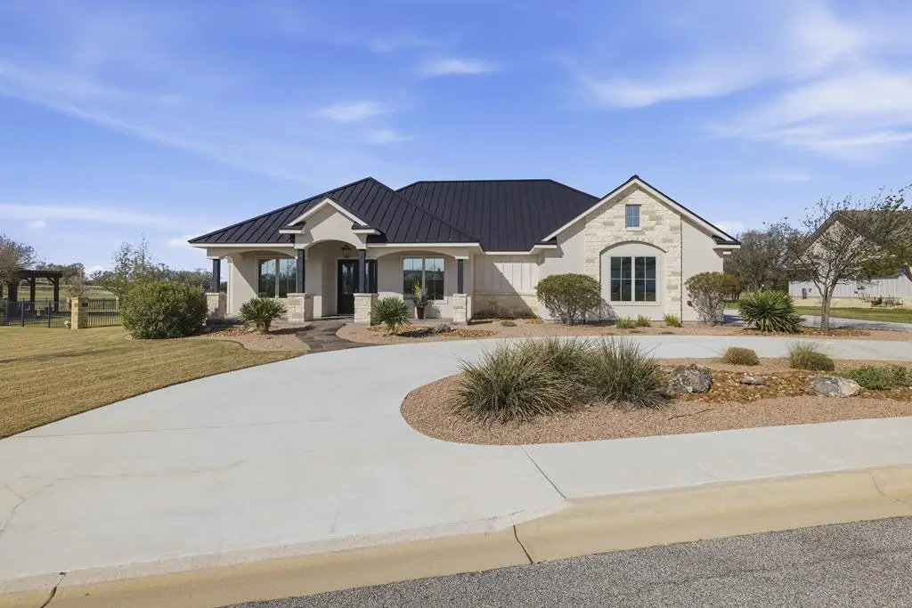 1020 Cielo Dr, Kerrville, TX 78028 - #1