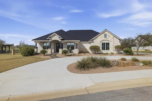 1020 Cielo Dr, Kerrville, TX 78028