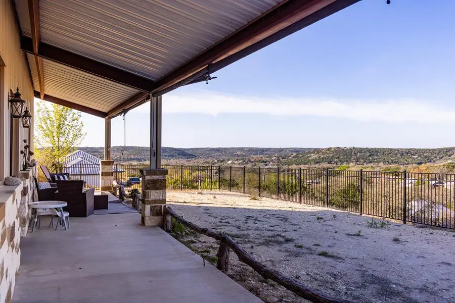 413 Alvin Dr, Kerrville, TX 78028 - #2