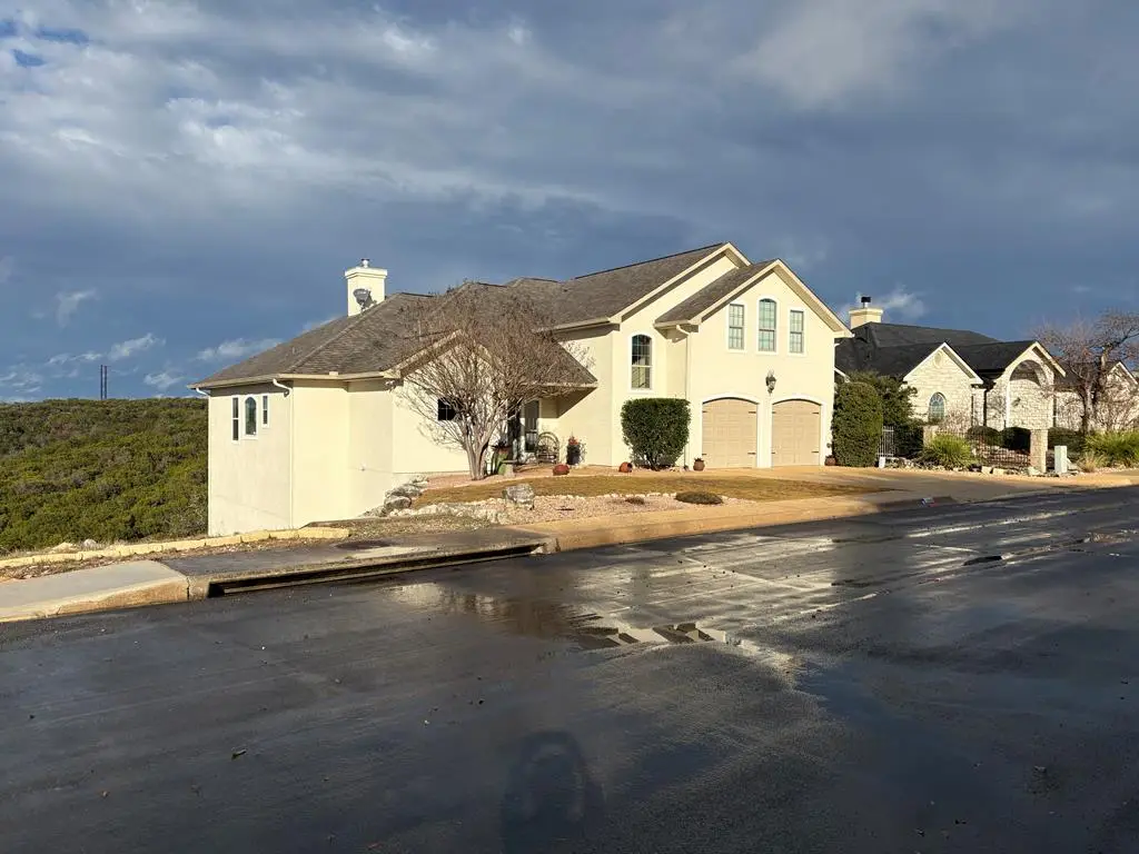 2109 Summit Crest Dr, Kerrville, TX 78028 - #1