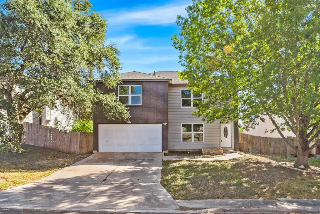 8010 Chestnut Gate Dr, Converse, TX 78109 - #1