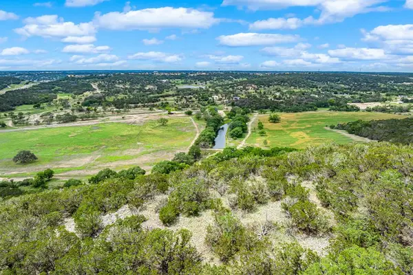 200 Countless Views Dr, Kerrville, TX 78028