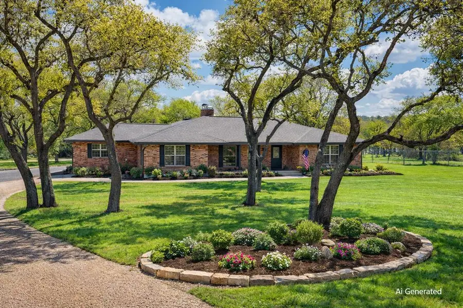 107 S Royal Oaks Rd, Kerrville, TX 78028 - #2