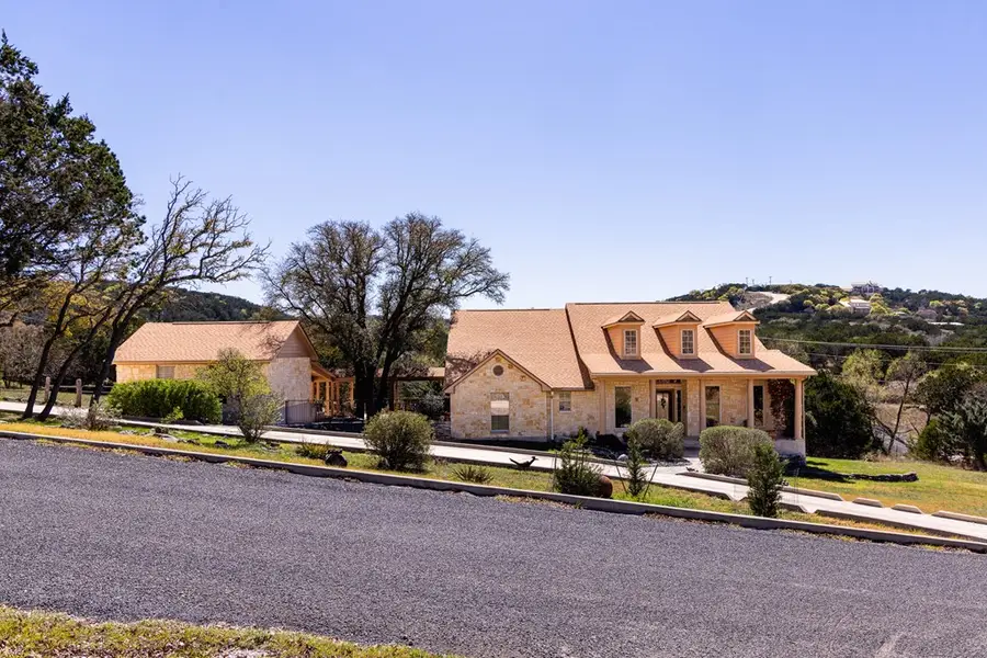 113 Spring Branch Dr., Kerrville, TX 78028 - #2