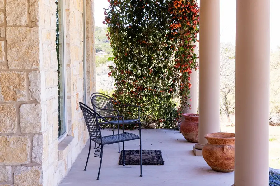 113 Spring Branch Dr., Kerrville, TX 78028 - #3