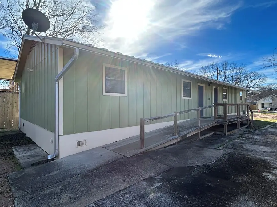 1520 Water St, Kerrville, TX 78028 - #3