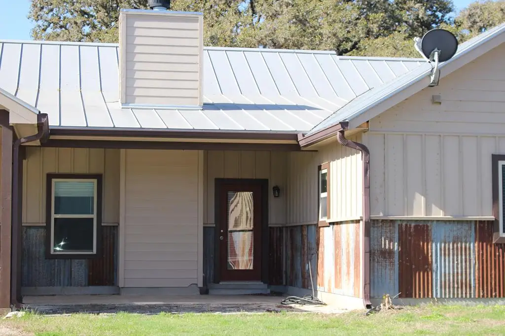 701 Bushwhack Rd, Kerrville, TX 78028 - #1