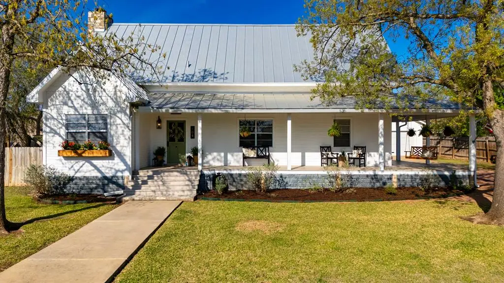 704 North Creek Rd, Comfort, TX 78013 - #1