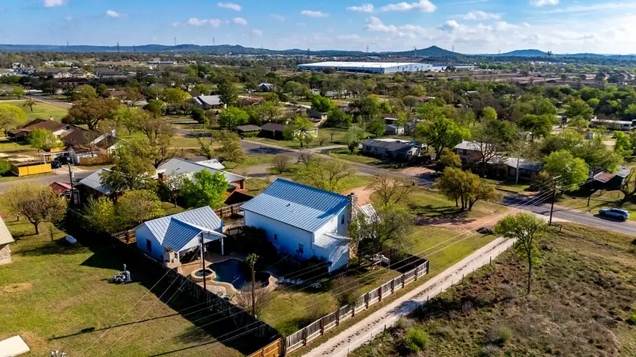 704 North Creek Rd, Comfort, TX 78013 - #3