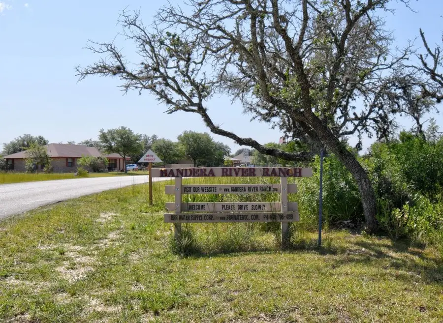 278 Canyon Dr, Bandera, TX 78003 - #3