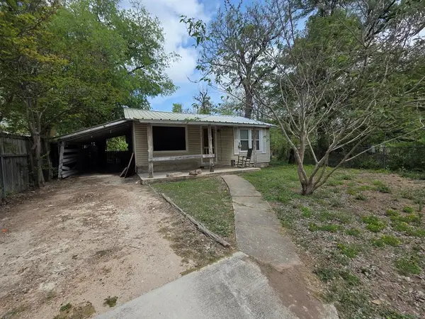 3414 Riverside Dr, Kerrville, TX 78028