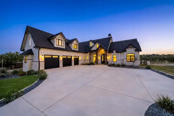 1029 Club House Rd, Kerrville, TX 78028