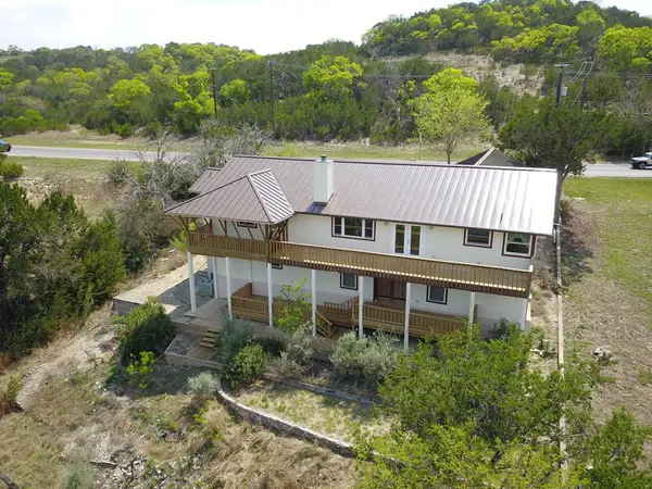 1208 Cypress Creek Rd, Kerrville, TX 78028
